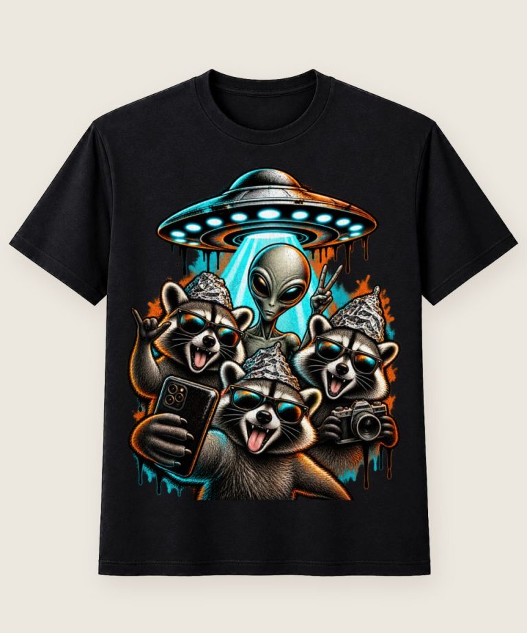 T-Shirt mit Motiv „Waschbär Raccoon - Alien Ufo Selfie Kamera Kult“ – Waschbär-Shirts